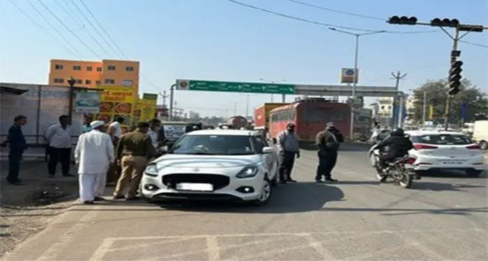 शिक्रापुरात बेशिस्त वाहन चालकांवर पोलिसांकडून कारवाई.