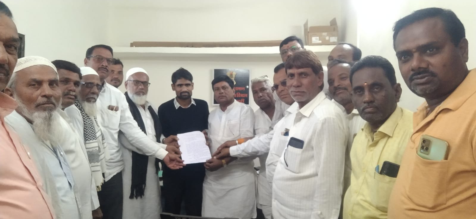 ढाणकी नगरपंचायतचा अवास्तव संकल्प कर रद्द करा (ढाणकी शहर काँग्रेस कमिटी मुख्याधिकारी कडे मागणी )