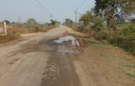 फॉरेस्ट नाका ते बिटरगाव नवी आबादी रस्त्याची दयनीय अवस्था...