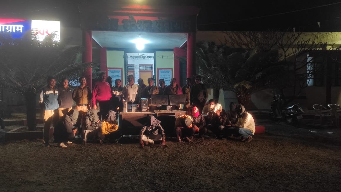 ऑनलाईन गेम पार्लर टायमर नावाचा लॉटरी चालवणारे. आरोपीला सेवाग्राम पोलिसांनी केला अटक...