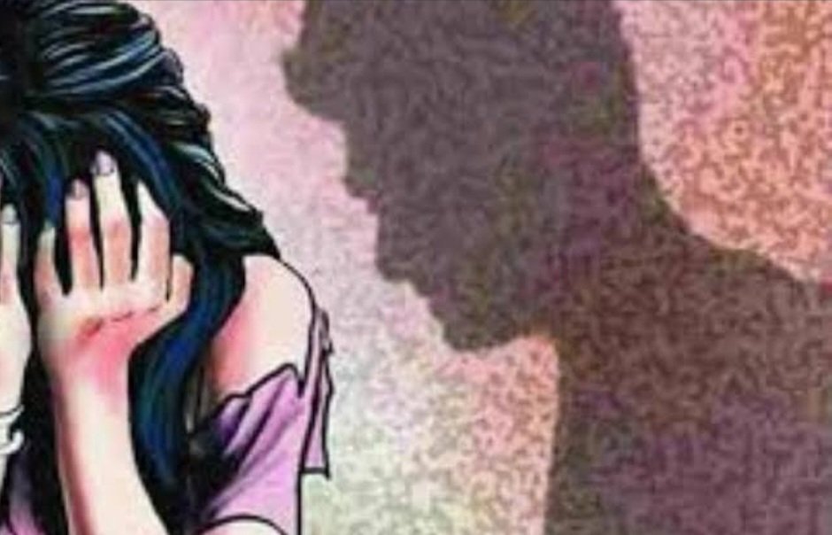अकोला: शरीरसुखाची मागणी; गुन्हा दाखल !