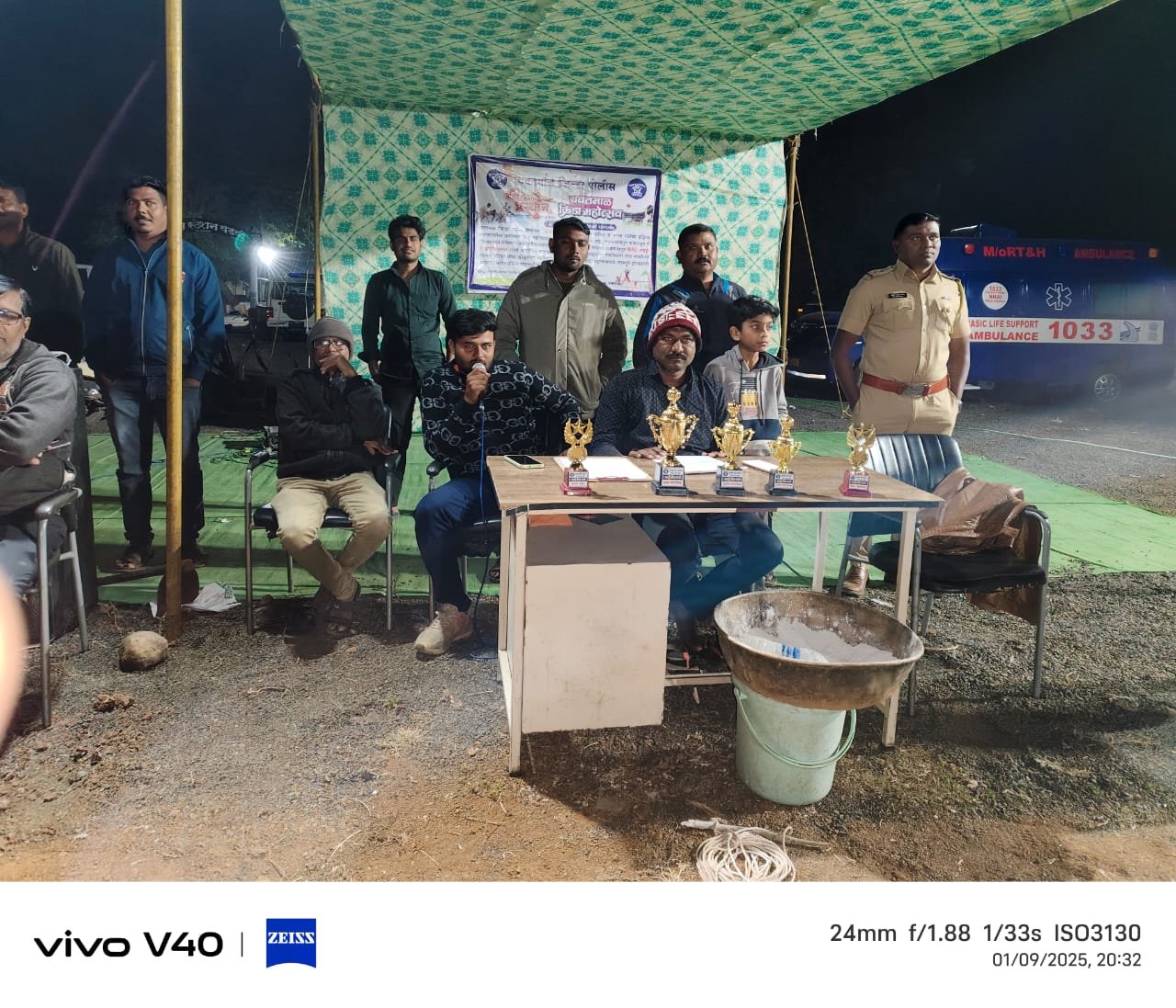 पोलिस अधीक्षक कुमार चिंता यांच्या संकल्पनेतून ऑपरेशन प्रस्थान अंतर्गत वडकी पोलिस स्टेशनच्या आवारात कबड्डी सामन्याचे आयोजन.