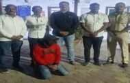 कमरेला पिस्तूल लावून फिरणाऱ्याला अटक; पिस्तुलासह दोन जिवंत काडतुसे जप्त.