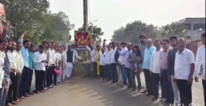 निलंगा येथे राष्ट्रमाता जिजाऊ चौक व जिजाऊ सृष्टी राजमाता जिजाऊ यांची जयंती साजरी.