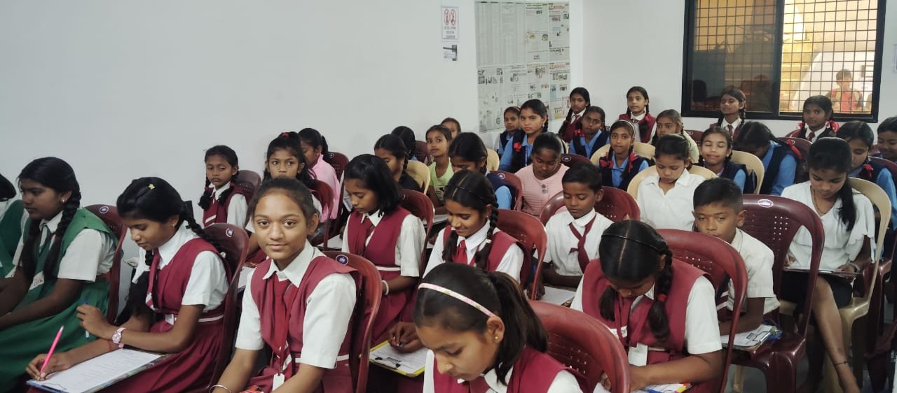 आवड तंत्रज्ञानाची स्पर्धा परिक्षा...
