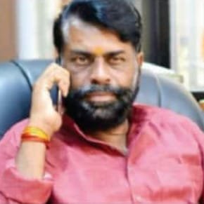 महिला पोलीस कर्मचाऱ्यांना 