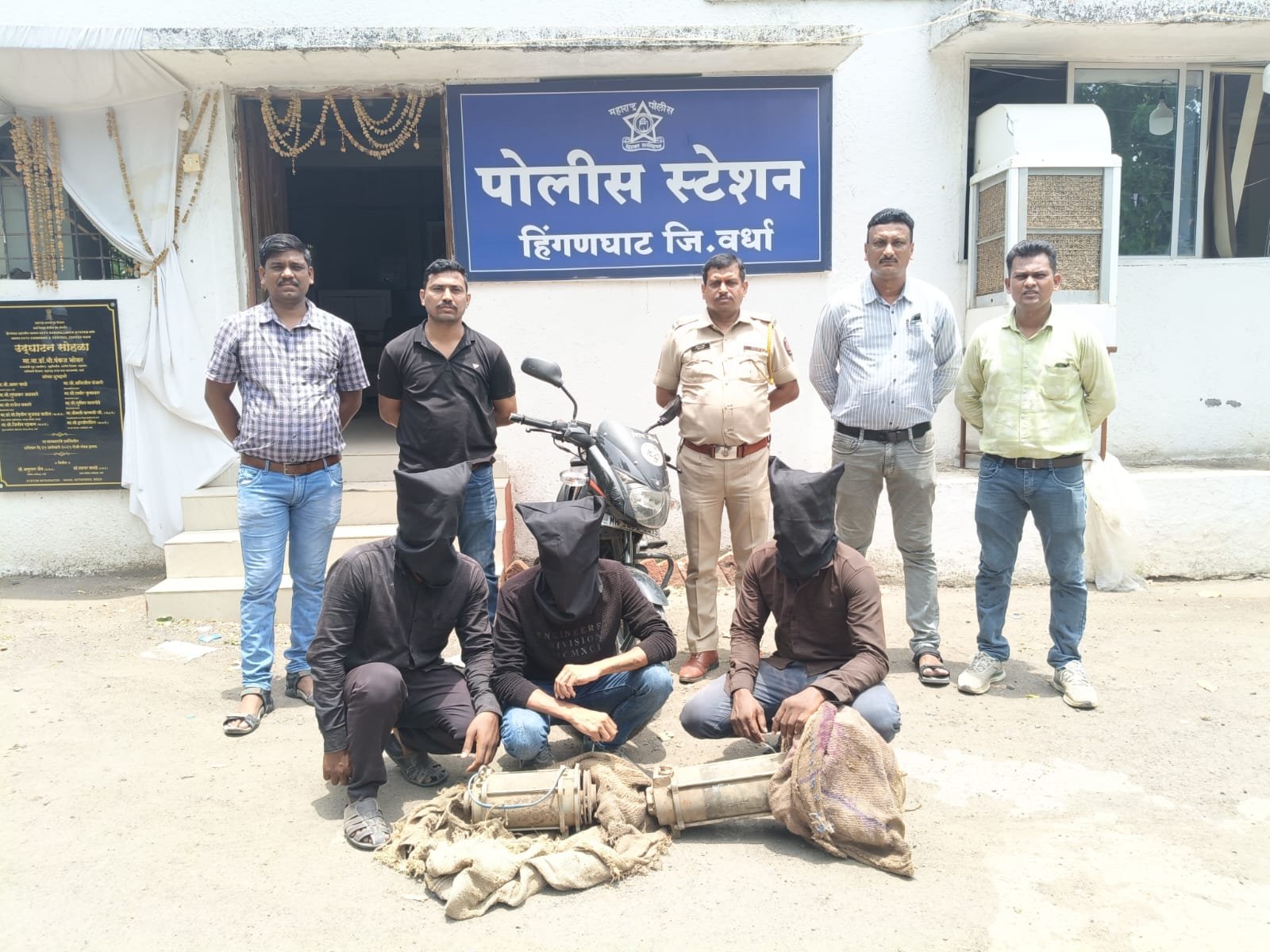 शेती साहित्याची चोरी करणारे चोरटे हिंगणघाट पोलीसांच्या जाळ्यात...