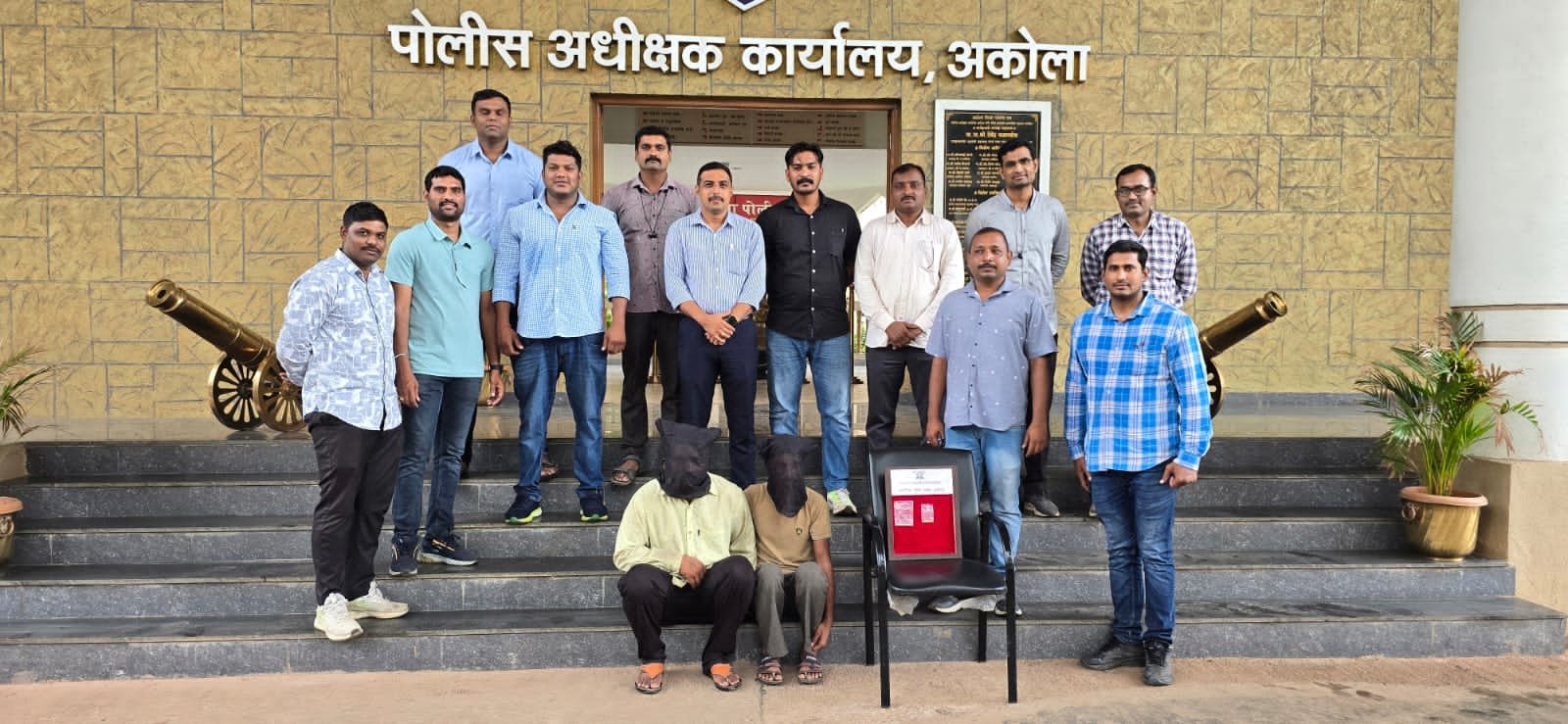 घरफोडी करणारे अट्टल आरोपी अकोला स्थनिक गुन्हे शाखेच्या ताब्यात....