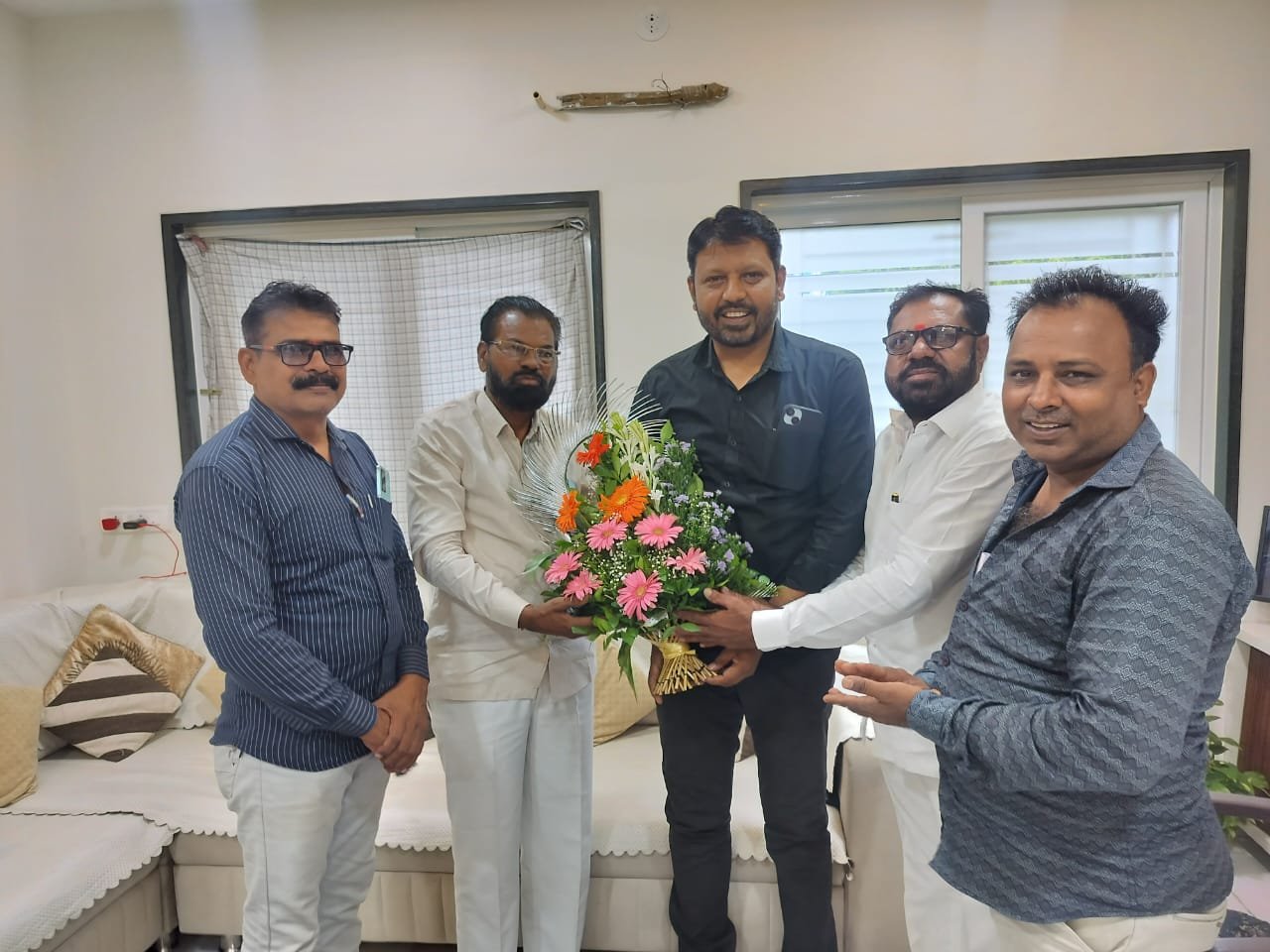 चित्र नगरी कोल्हापूरच्या राज्य सदस्य पदी निलेश जळमकर यांची नियुक्ती झाल्याबद्दल सत्कार...