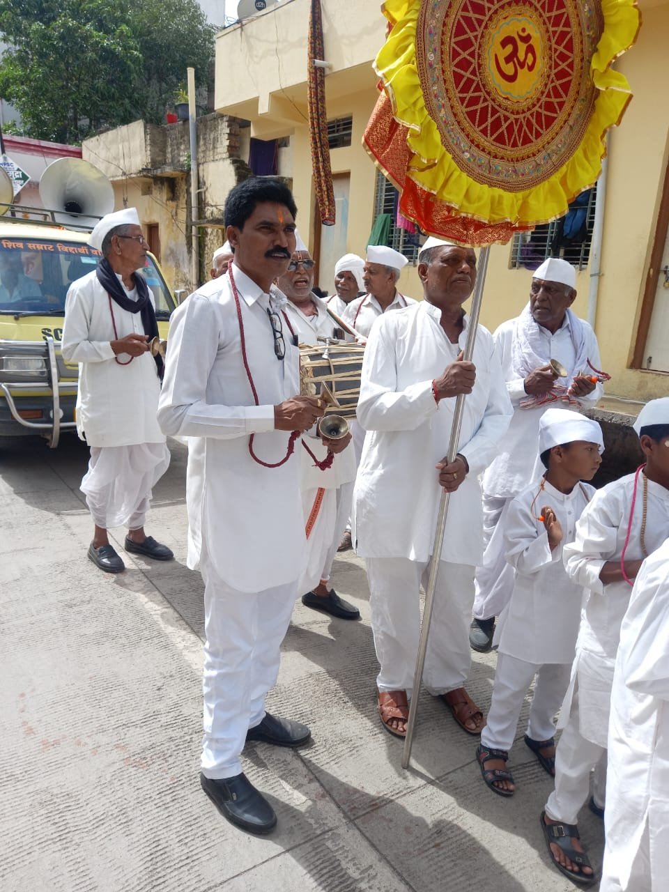 लातूर येथील तुळशीराम प्राथमिक विद्यालय, विठ्ठलनगर (खणी) विभाग,लातूर येथे आषाढी एकादशी निमित्त माऊलींचा पालखी सोहळा उत्साहात साजरा.