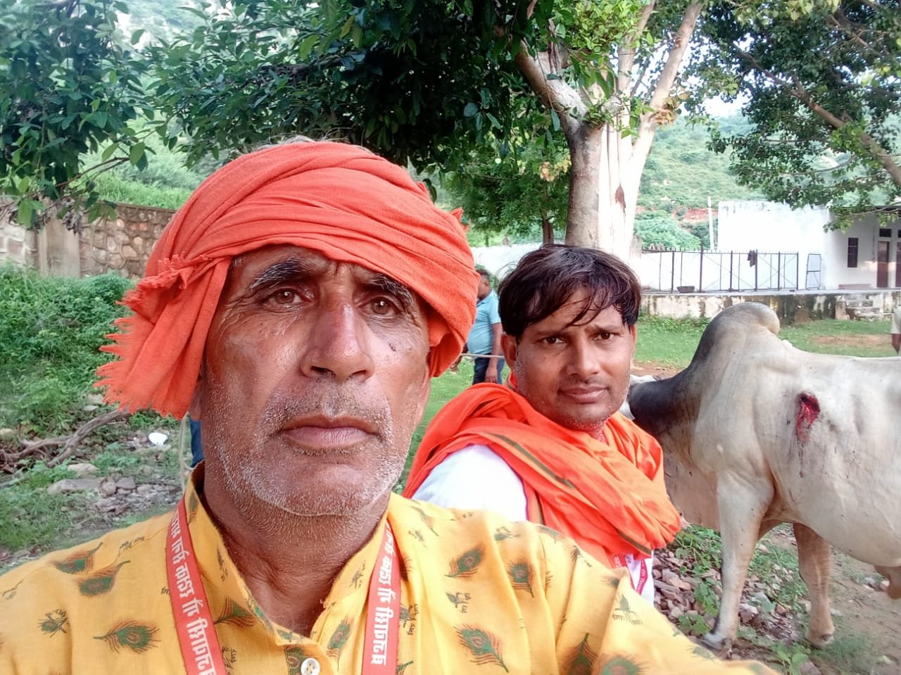 गौ माता के सम्मान में बसवा टीम मैदान में