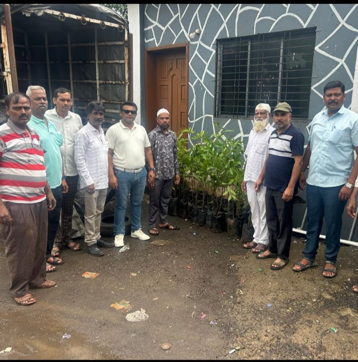 शहापूर तालुक्यात  वैतरणा सागर बहुउद्देशीय सोशल ट्रस्ट च्या माध्यमातून *