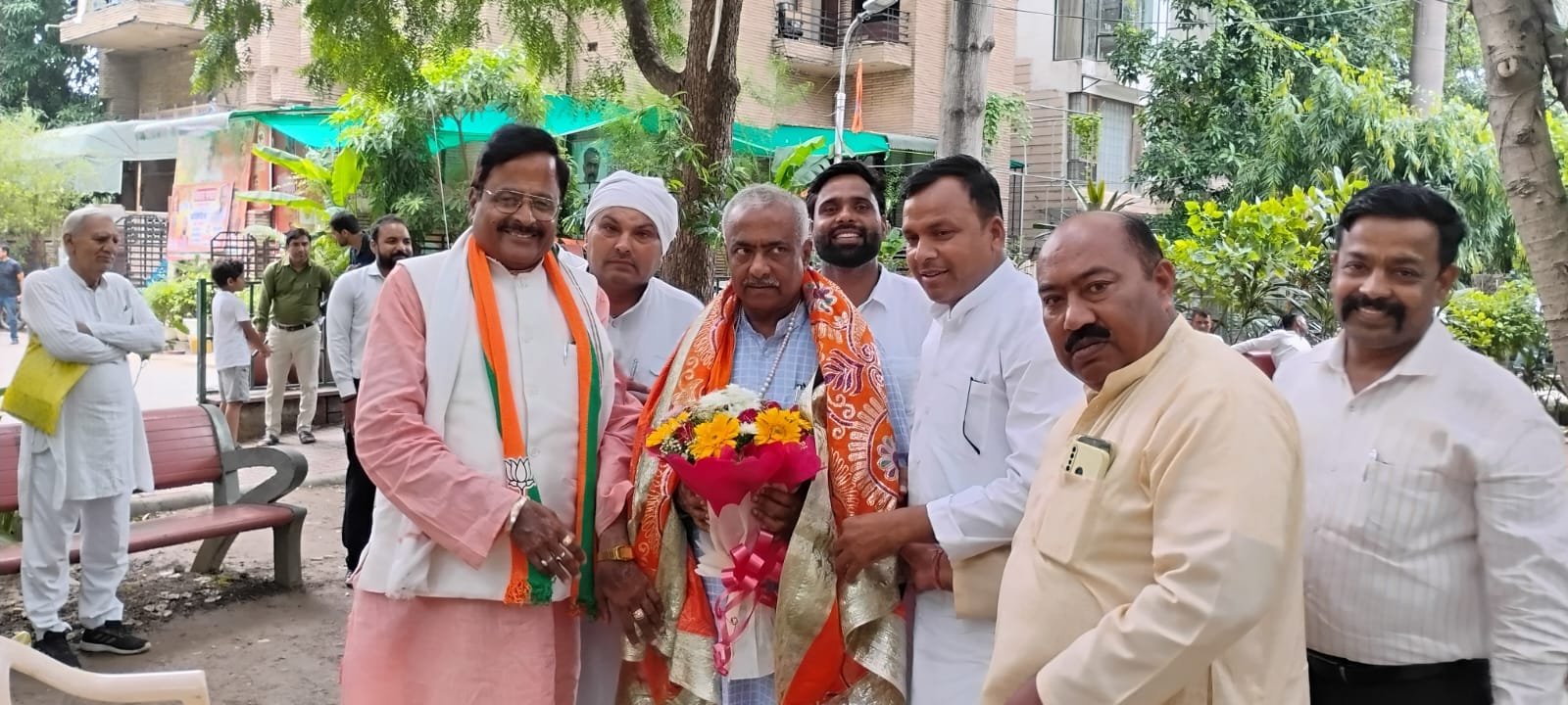 भारतीय जनता पार्टी के होने वाले राष्ट्रीय अध्यक्ष से मुलाकात की ब्रजवासी गौ रक्षक सेना भारत संगठन की टीम ने