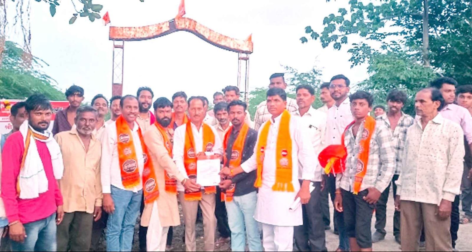 महाराष्ट्र नवनिर्माण सेना ग्राम दधम येथे शाखेचे धुमधडाक्यात उद्घाटन...