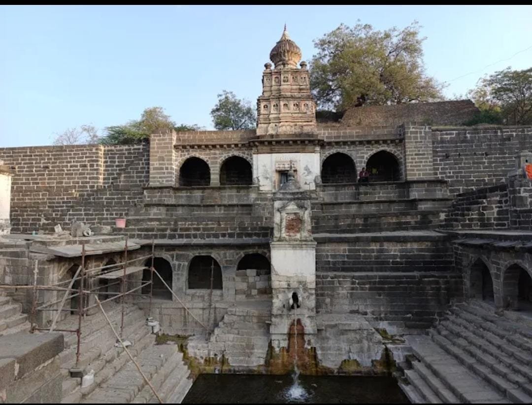 केंद्रीयमंत्री ना. जाधवांच्या हस्तक्षेप, शिवसेना जिल्हाप्रमुख प्रा. बळीराम मापारींच्या आंदोलन इशाऱ्यामुळे पुरातत्व विभाग नरमला....