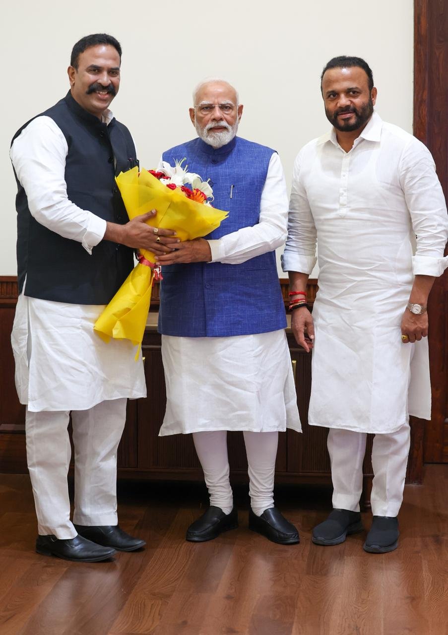 देशाचे पंतप्रधान श्री नरेंद्रजी मोदी यांची सदिच्छा भेट