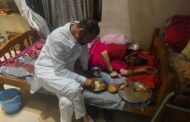 आयुष्यभर आमच्यासाठी कष्ट करणारी माझी आई…