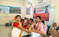 कवयित्री संगीता दुधे-वाघमारे यांना राज्यस्तरीय कविसंमेलनात मानचिन्ह व प्रमाणपत्र देऊन सन्मानित करण्यात आले...
