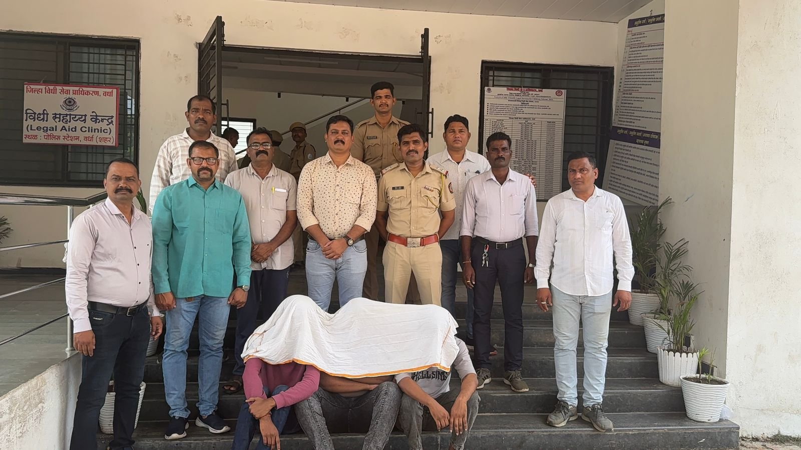 पुलिस केस वापस लेने के लिए फिरौती मांगने वाला गिरोह डीबी पथक के हत्थे चढ़ा