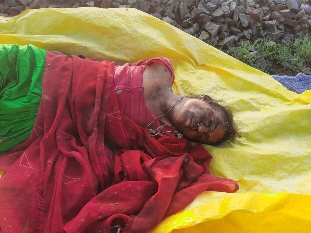अकोला: येवता रेल्वे ट्रॅकजवळ अनोळखी महिलेचा मृतदेह