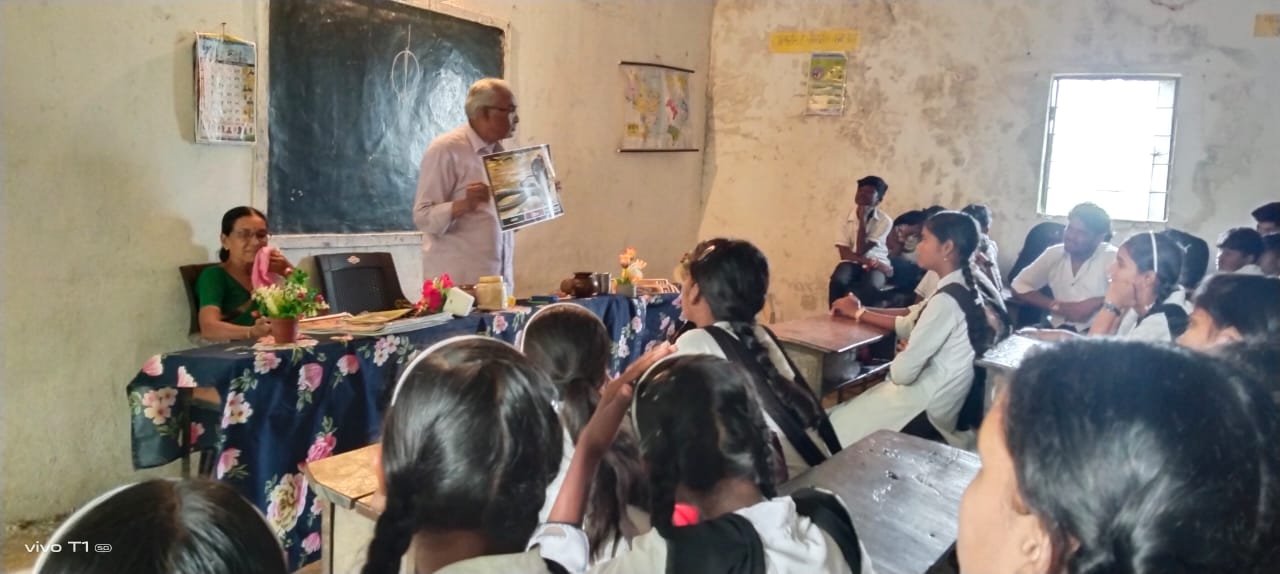 खबरदार, सापाला माराल तर होणार सजा,दंड - गजेंद्र सुरकार....