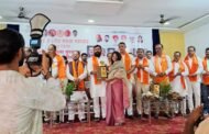 अखिल भारतीय मराठा महासंघ नागपूरच्या वतीने शैलजा साळुंके यांना वर्धा मराठा भूषण पुरस्काराने सन्मानित....